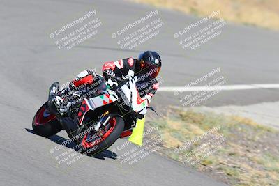 media/Oct-14-2023-TrackXperience (Sat) [[0517685739]]/Level 1/session 4 turn 6/